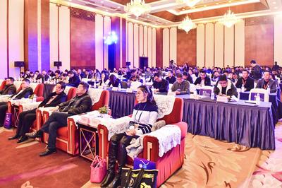 攜手并進(jìn)，共筑未來(lái)——成都展覽工廠專業(yè)委員會(huì)成立暨百家工廠誠(chéng)信宣誓大會(huì)圓滿舉行